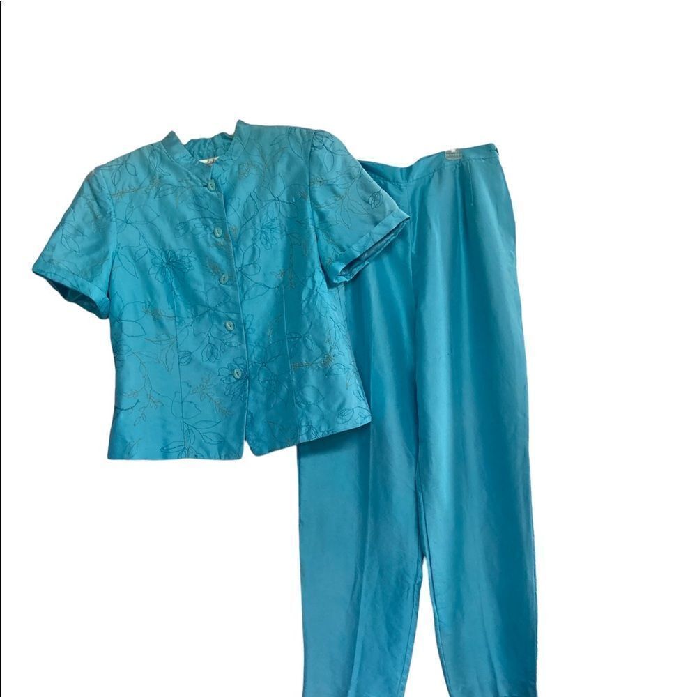 JUDITH HART Collection, Two piece Top‎ & Pants, Blue Floral, Size 14, 100% Silk